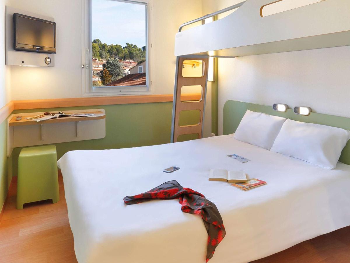 First Hotel 2*